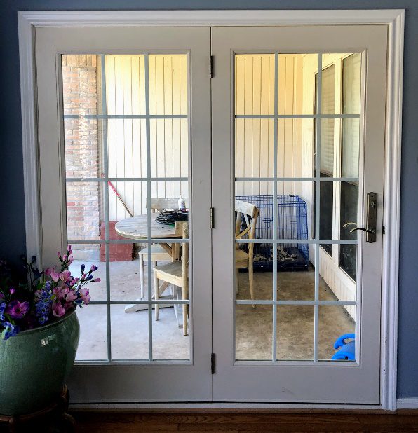 Center hinge patio door discount