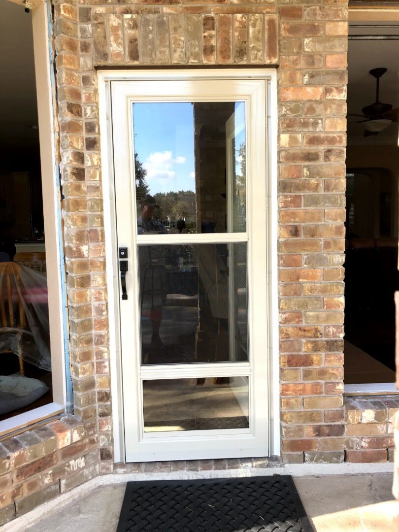 Storm Doors_Page_5_Image_0006